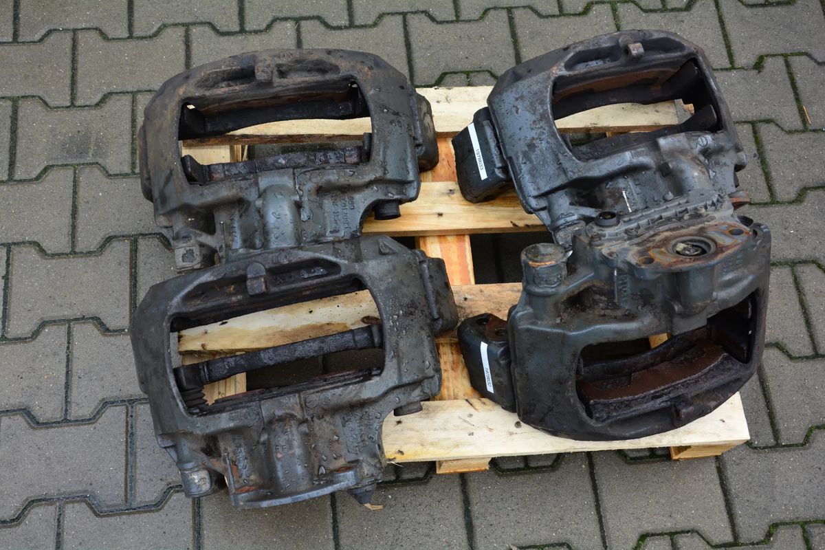 d1d905c22fe33424daa5c65a38ae4d52